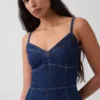 Robe longue en denim à coutures corsetées