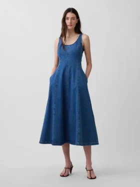 Robe longue en denim à encolure dégagée