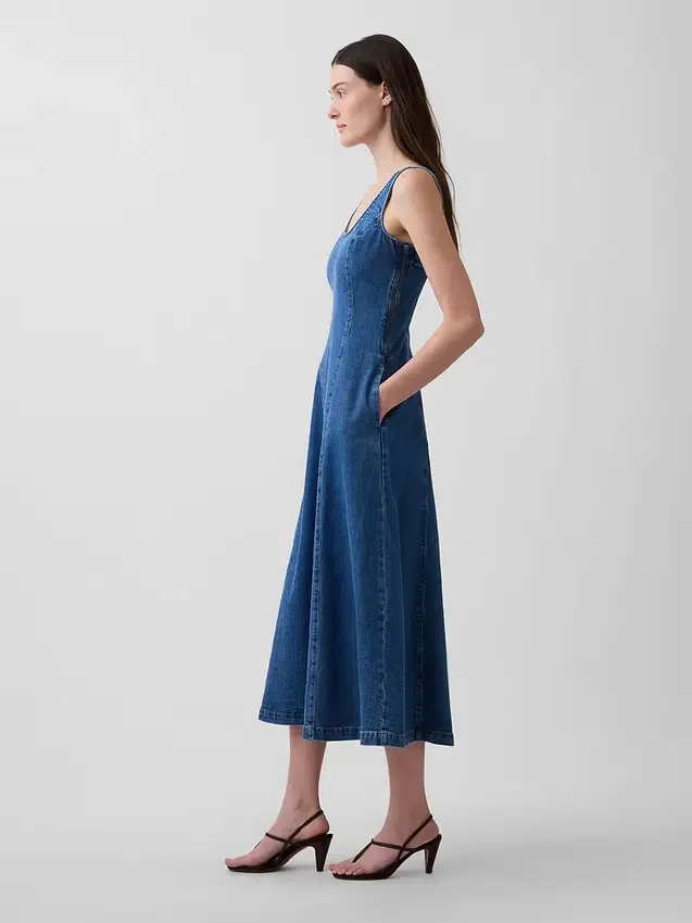 Robe longue en denim à encolure dégagée