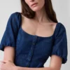 Robe longue en denim à manches bouffantes et fermeture à boutons sur le devant