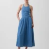 Robe longue en denim à nouer dans le dos