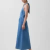 Robe longue en denim à nouer dans le dos