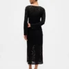 Robe longue en dentelle à manches cloche
