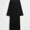 Robe longue en dentelle à manches cloche