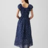 Robe longue en voile à taille smockée