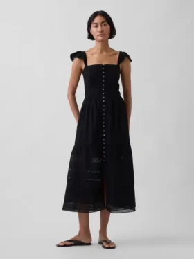 Robe longue en voile à volants en dentelle