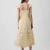 Robe longue en voile à volants en dentelle