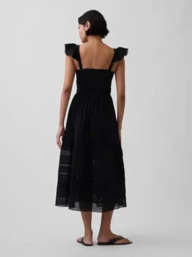 Robe longue en voile à volants en dentelle
