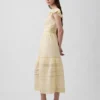 Robe longue en voile à volants en dentelle