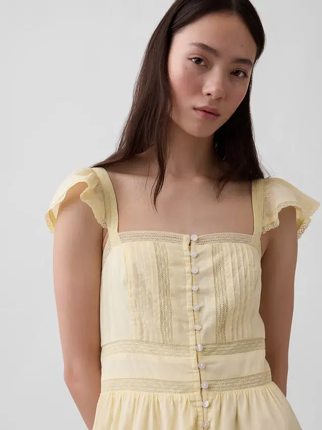 Robe longue en voile à volants en dentelle