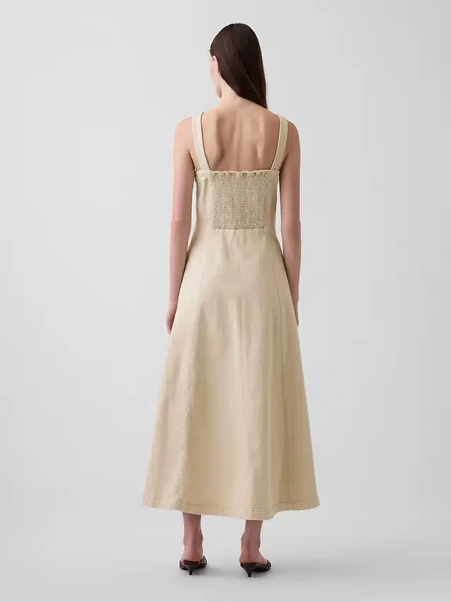 Robe longue à encolure dégagée