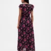 Robe longue à encolure en V et volants