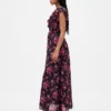 Robe longue à encolure en V et volants
