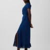 Robe longue à manches bouffantes brodées