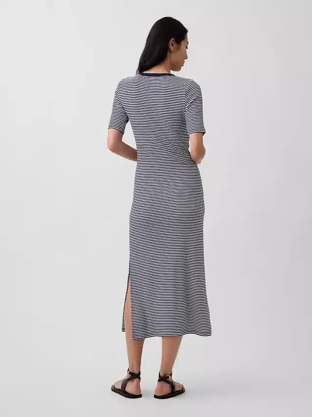 Robe longue moderne
