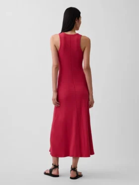 Robe longue moderne à bretelles avec soutien-gorge intégré