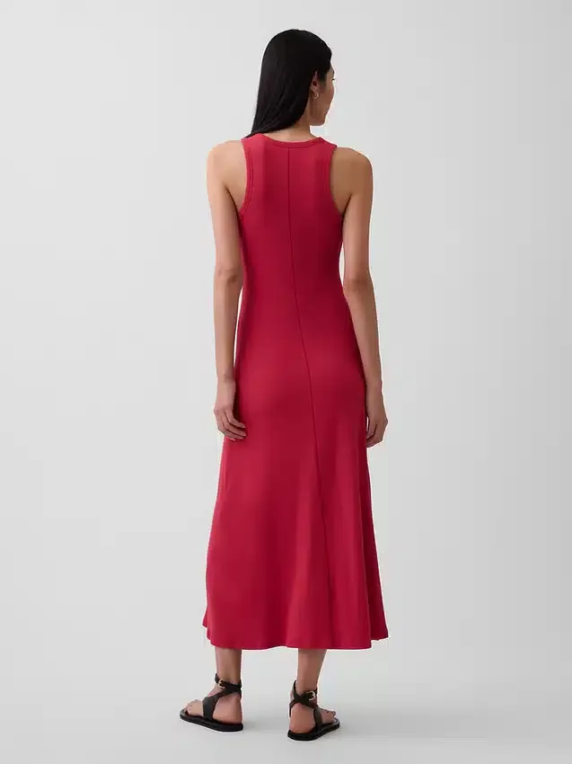 Robe longue moderne à bretelles avec soutien-gorge intégré