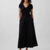 Robe longue moderne en mélange de matières