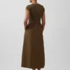 Robe longue moderne en mélange de matières