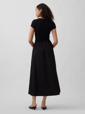 Robe longue moderne en mélange de matières