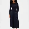 Robe longue à taille basse en mélange de matières