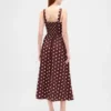 Robe longue à taille basse et coutures apparentes