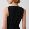 Robe longue à taille basse et œillets