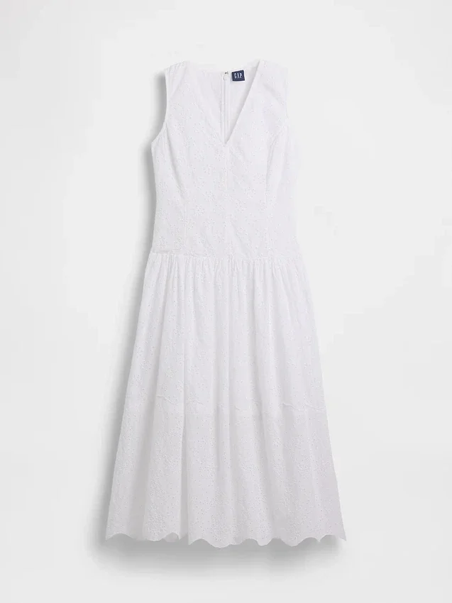 Robe longue à taille basse et œillets