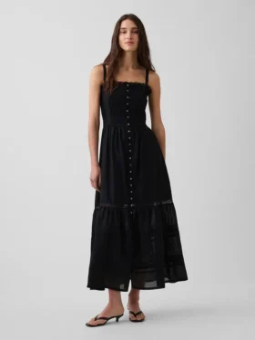 Robe longue à volants ajourés
