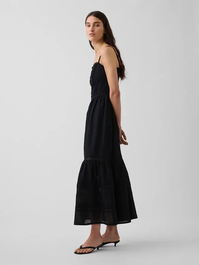 Robe longue à volants ajourés