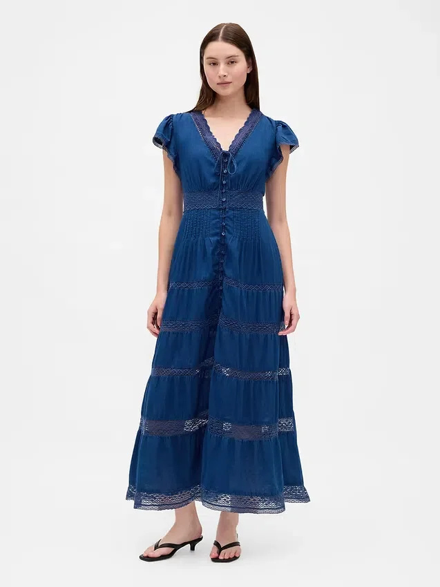 Robe mi-longue à bordure en dentelle