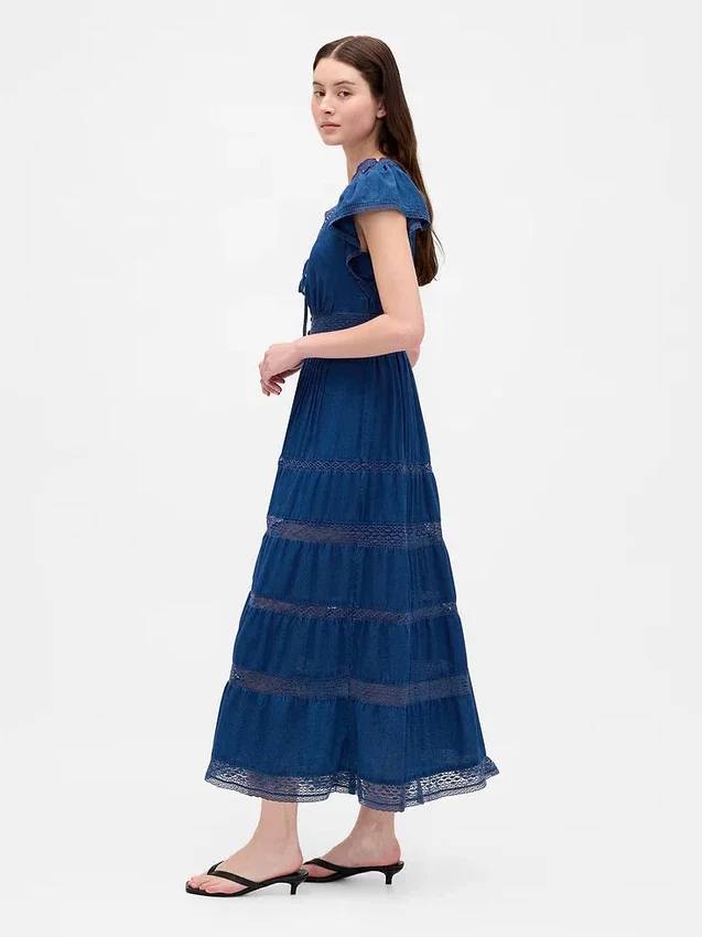 Robe mi-longue à bordure en dentelle