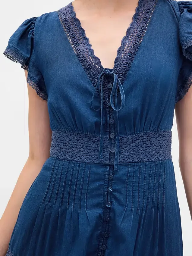 Robe mi-longue à bordure en dentelle