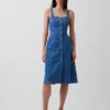 Robe mi-longue en denim à boutonnage sur le devant