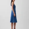 Robe mi-longue en denim à boutonnage sur le devant