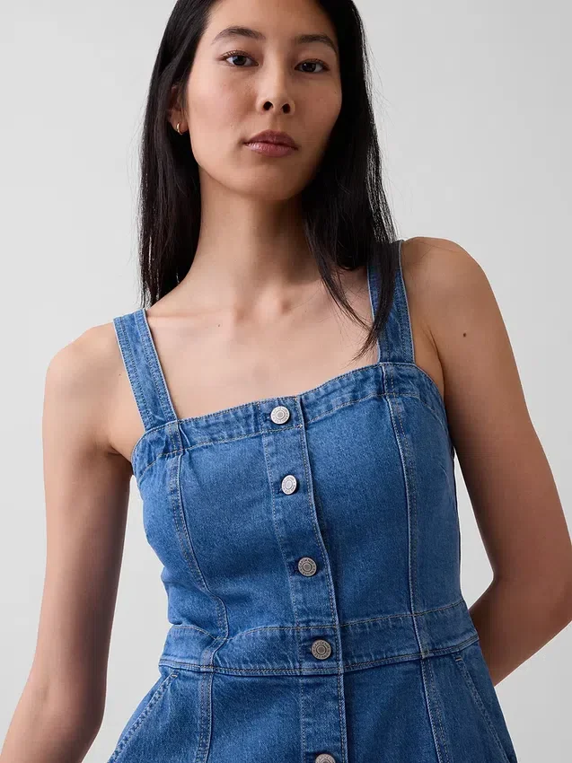 Robe mi-longue en denim à boutonnage sur le devant
