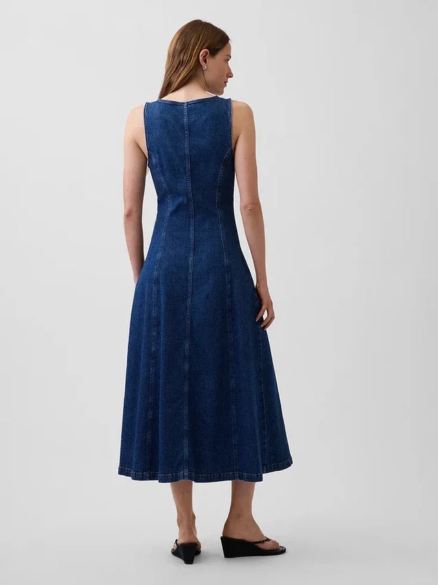 Robe mi-longue en denim à coutures apparentes et fermeture éclair sur le devant