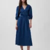 Robe midi en denim à empiècement à la taille