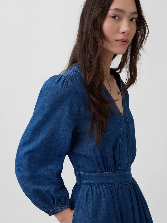 Robe midi en denim à empiècement à la taille