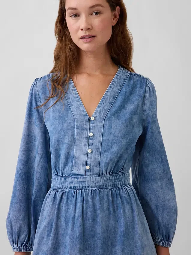 Robe midi en denim à empiècement à la taille