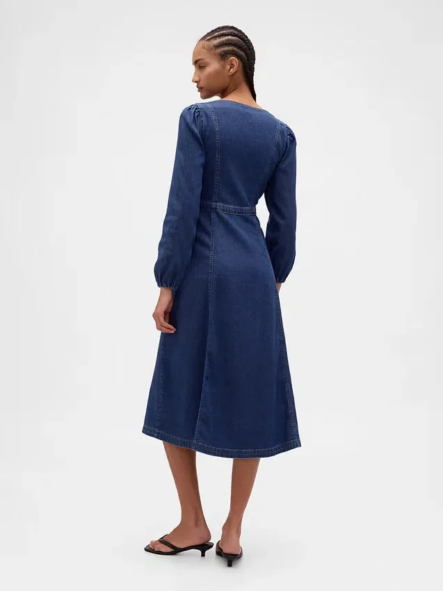 Robe midi en denim à encolure en cœur