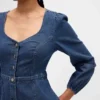 Robe midi en denim à encolure en cœur
