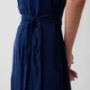Robe midi utilitaire en denim à nouer à la taille