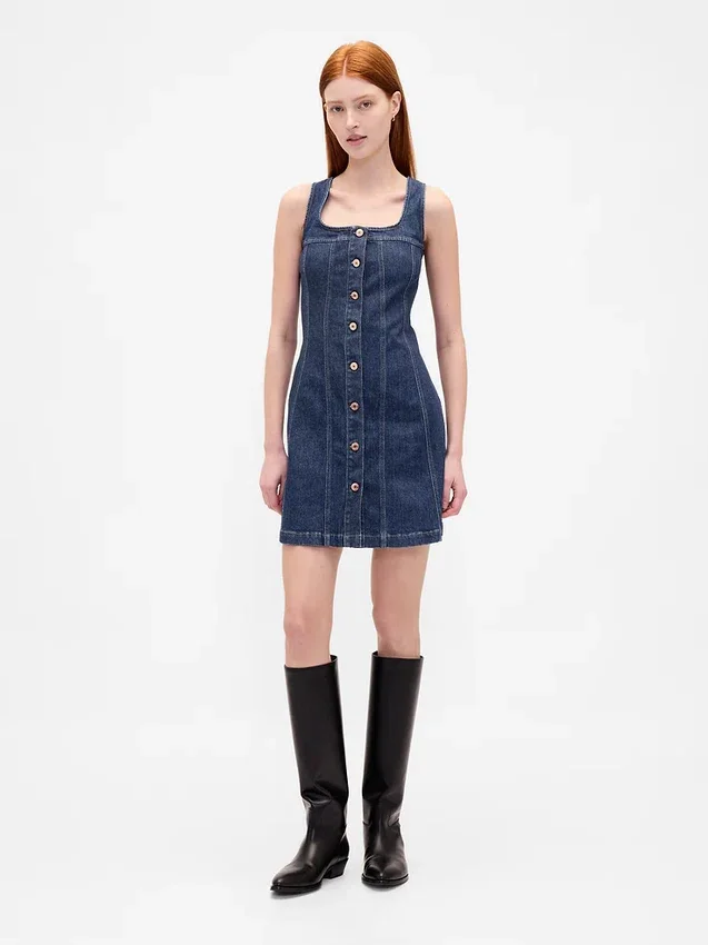 Robe mini en denim à coutures apparentes et boutons sur le devant