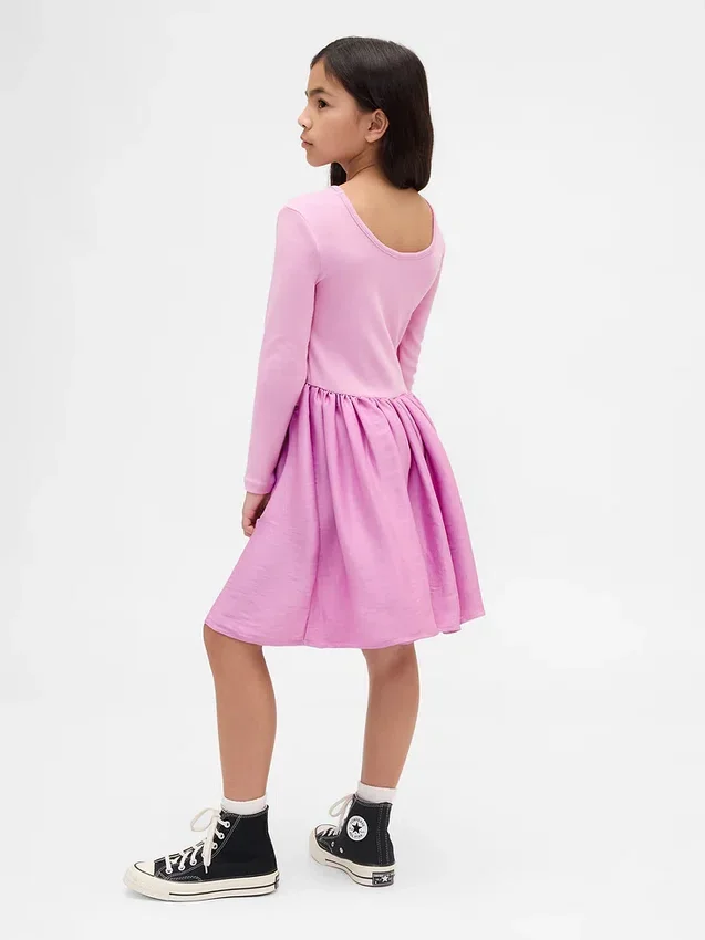 Robe moderne pour enfant en mélange de matières