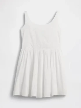 Robe à œillets pour enfant