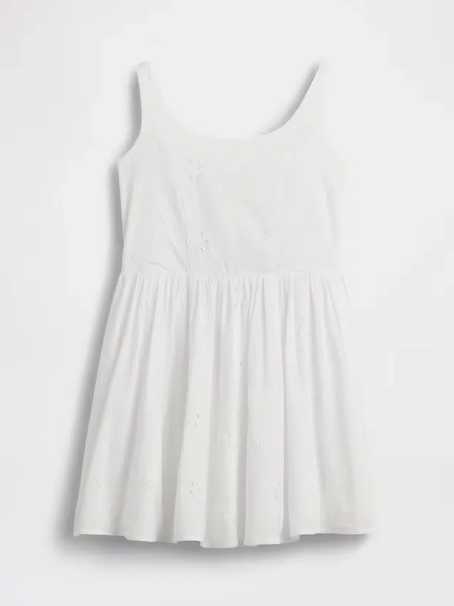 Robe à œillets pour enfant