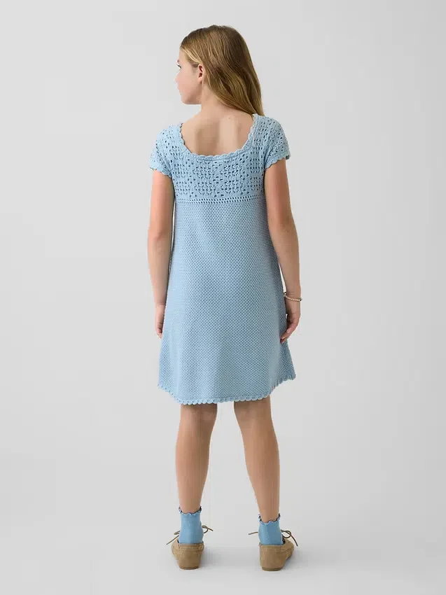 Robe-pull en crochet pour enfant