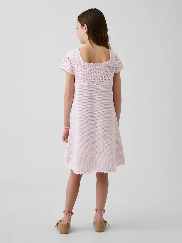 Robe-pull en crochet pour enfant