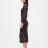 Robe-pull longue à col roulé transparente